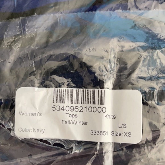 new Talbots Navy Stripes V-neck Long Sleeve Top - Picture 7 of 7